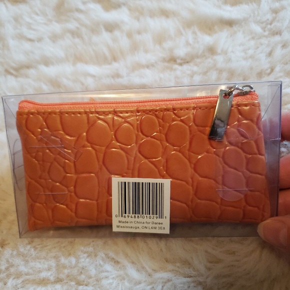 WITCHCRAFT Make-up Brush and Bag Kit - Picture 2 of 3